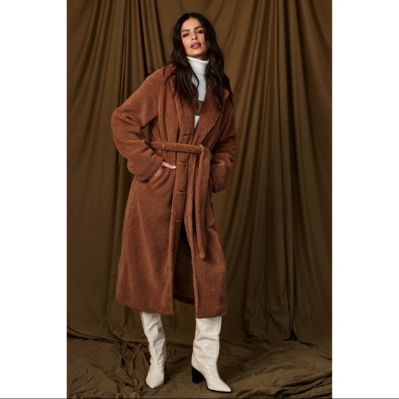 12th Tribe- Serena Camel Sherpa Jacket - Picture 4 of 10